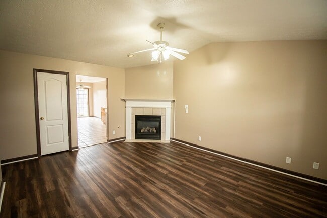 2225 Bridgewater Cir Unit 2225 Bridgewater Circle Apt A
