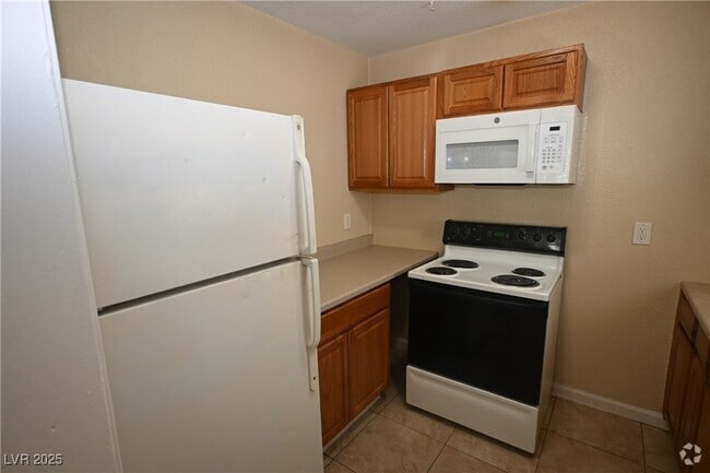 Building Photo - 320 N 16th St Unit 1 Rental