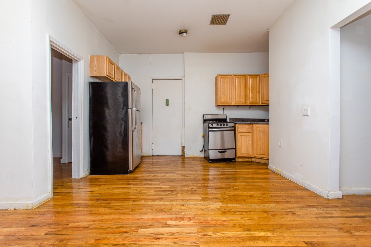 Photo - 188 S 3rd St Apartments