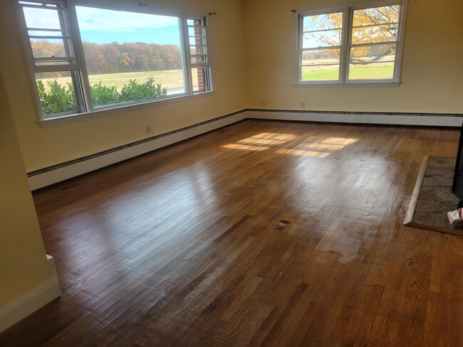 Photo - 420 Hiobs Ln