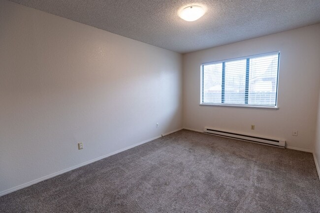 Photo - 239 S Elm St Unit 2