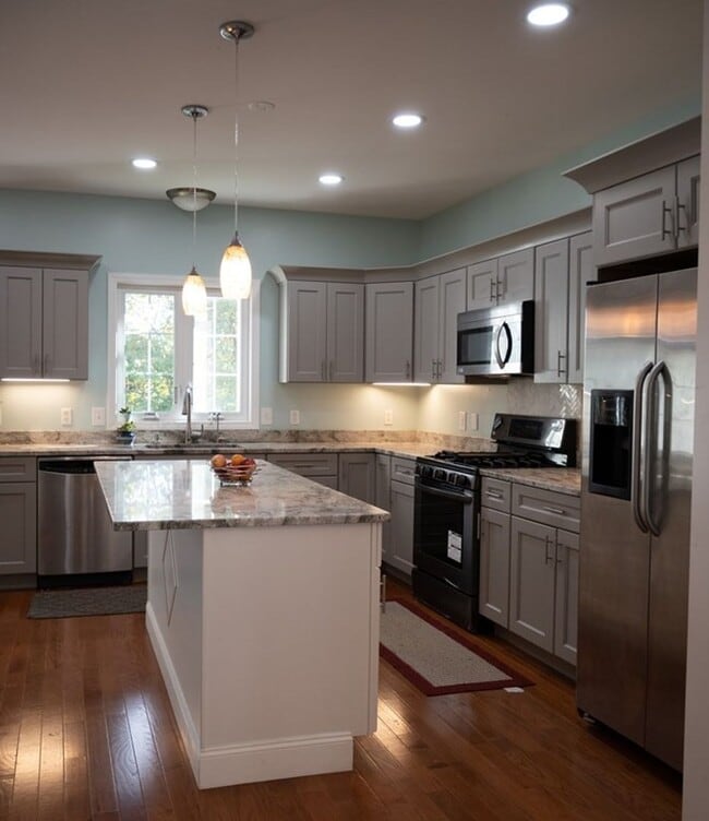 Photo - ? GORGEOUS COLONIAL – 4 BED / 2.5 BATH ?