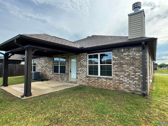 Photo - 240 Wilcot Rd