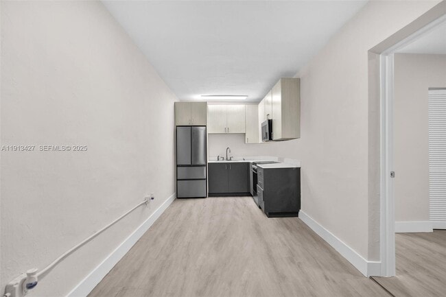 Photo - 3030 NW 16th St Unidad 3