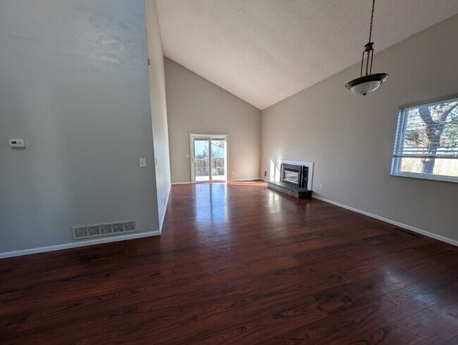 Photo - "Spacious 4-Bedroom Retreat in Centennial – Your Perfect Family Home Awaits!"