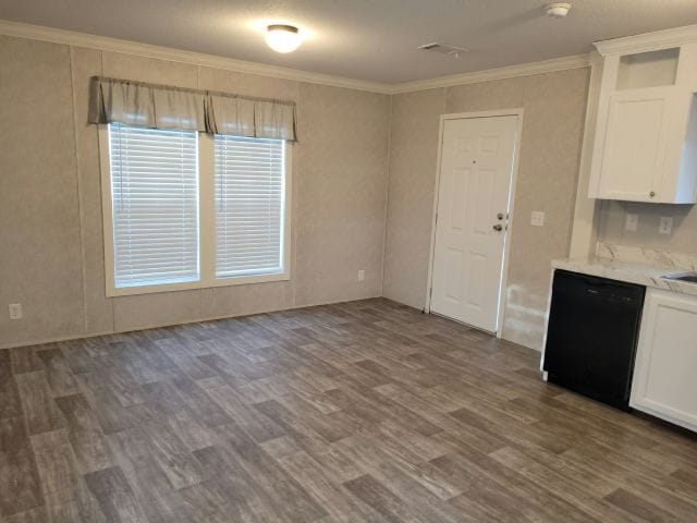 Photo - 4125 Park St N