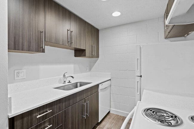 Twin Creek Apartments