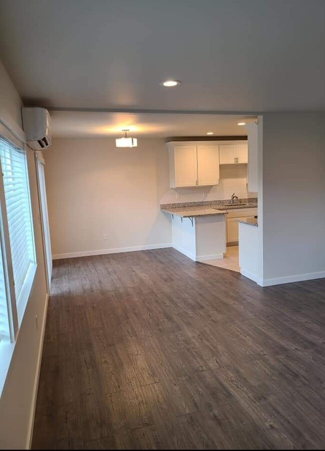 Open floor downstairs with space for dining - 146 168th St E Unit 144