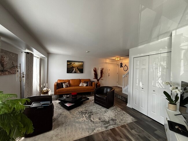 Photo - 353 S Whispering Hills Dr Unit B