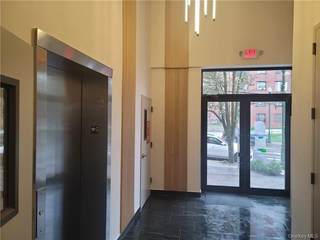 Photo - 348 Main St Unit 3C