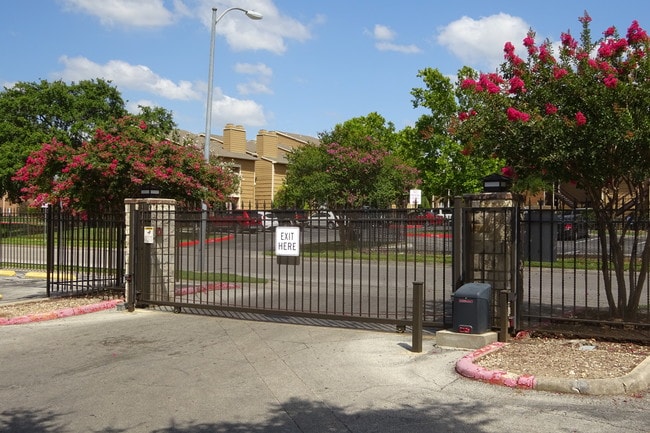 Summer Creek Apartments
