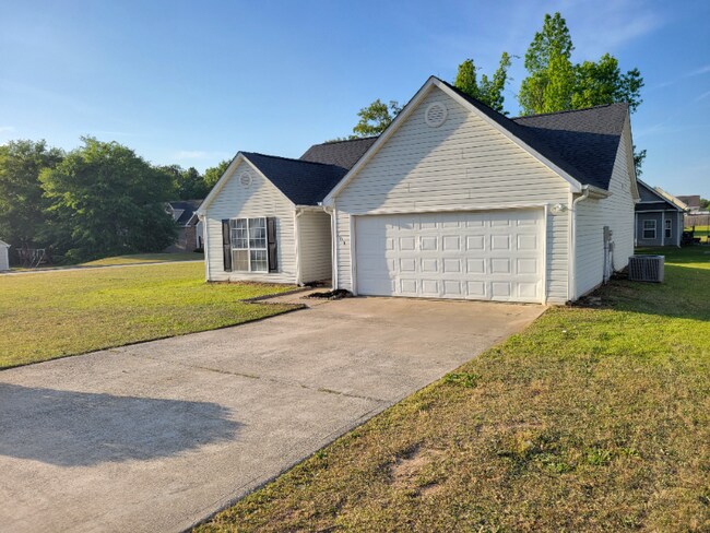 Photo - 109 Apple Valley Rd