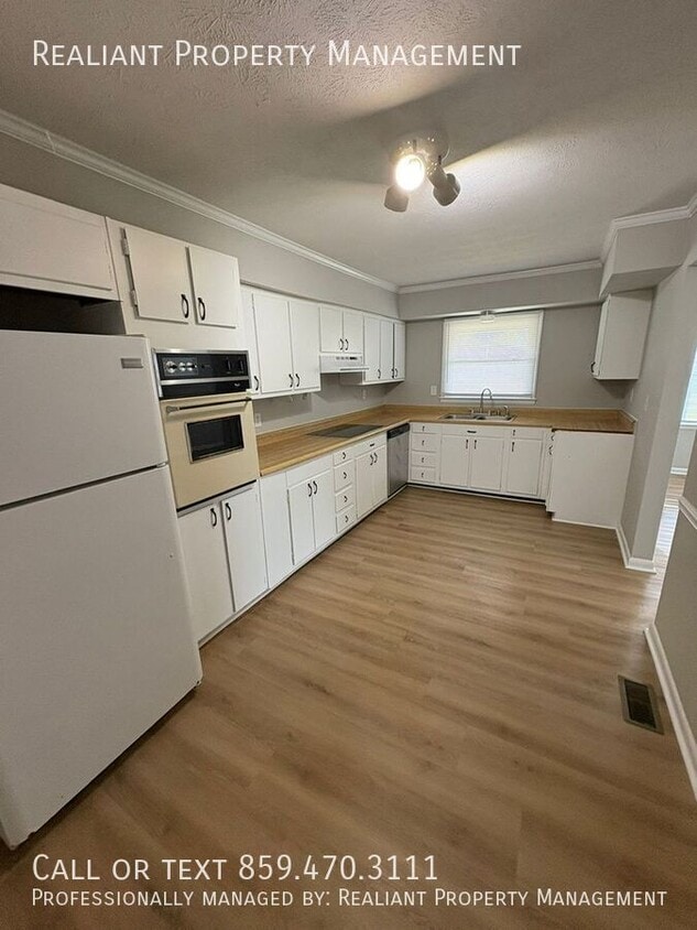 Photo - 2180 Winterberry Dr.-A