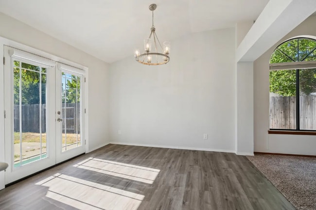 Photo - 2553 Candlewood Dr