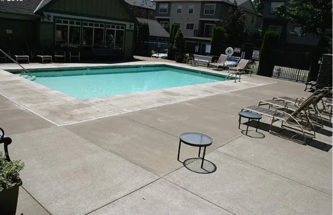 Photo - 696 NE Adwick Dr