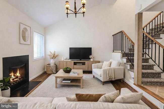 Photo - 13373 Hungerford Pl