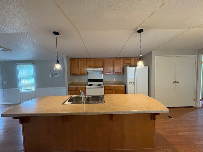 Photo - For Rent