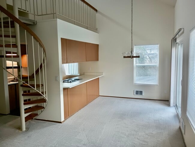 Photo - 19853 25th Ave NE Unidad 317