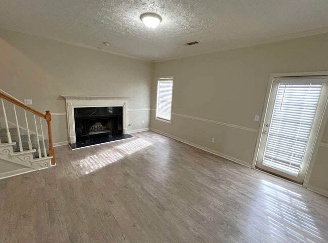 Photo - 3111 Scenic Brook Dr SW