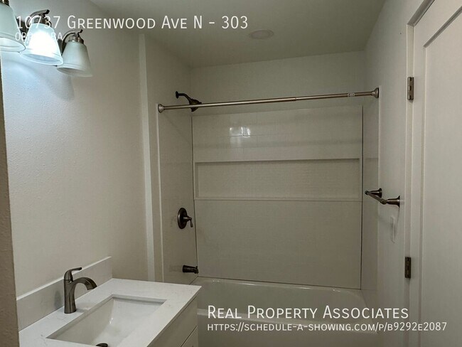 Photo - 10737 Greenwood Ave N Unit 303