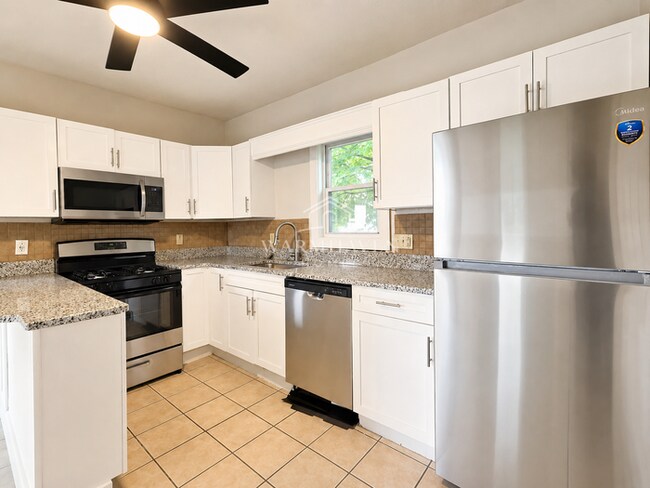 Photo - 402 Hall Ave
