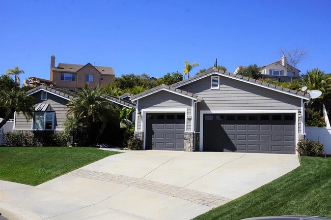 Building Photo - 832 Legacy Dr