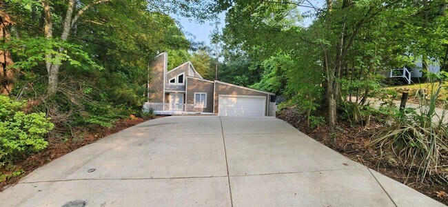 Photo - 8006 Briardale Dr
