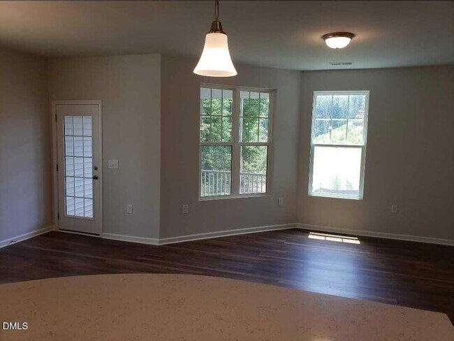 Photo - 6009 Beale Loop