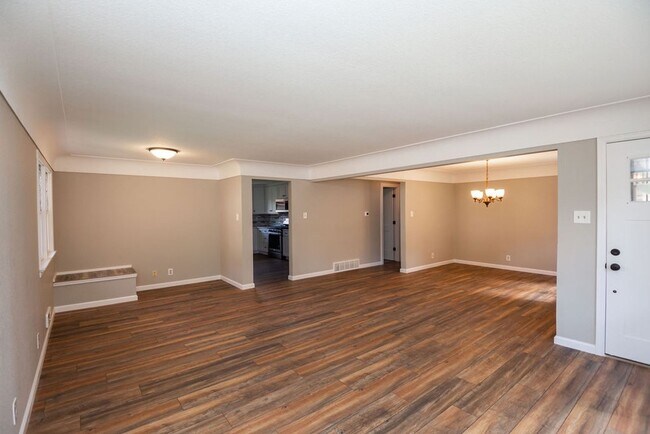 Photo - Charming All-Brick 2 Bedroom 3 bathroom Ranch Near Downtown Windsor!