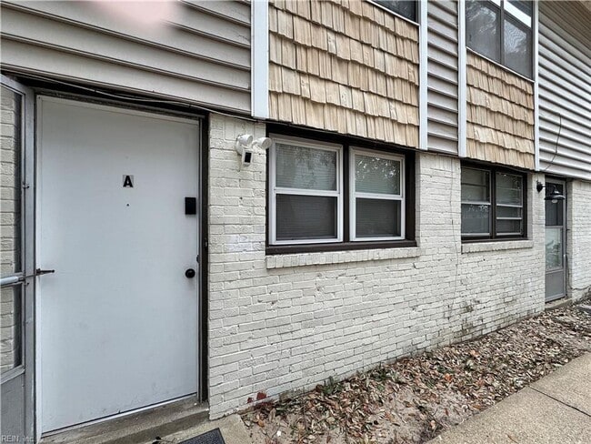 FOR RENT - BEACH LIVING! - FOR RENT - BEACH LIVING! House