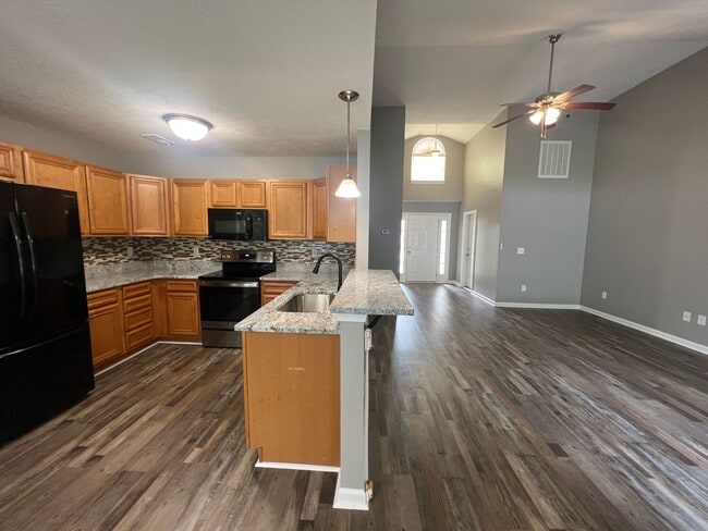 Photo - Conway - 3 Bedroom / 2 Bathroom House