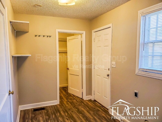 Photo - 1204 Franklin Dr