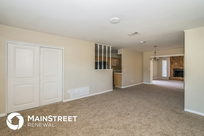 Photo - 5027 McManus Dr