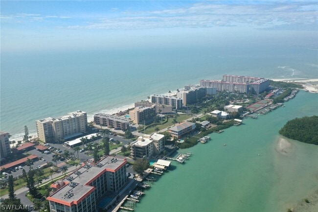 Building Photo - 25870 Hickory Blvd Unit 405