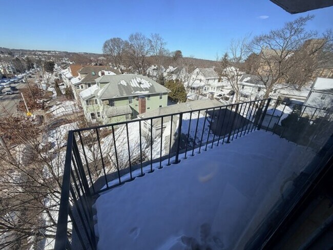 Photo - Belmont 1 Bed available now