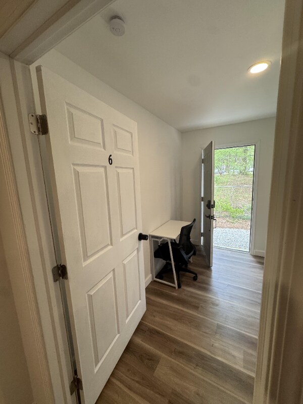 Photo - 364 Adelle St SE