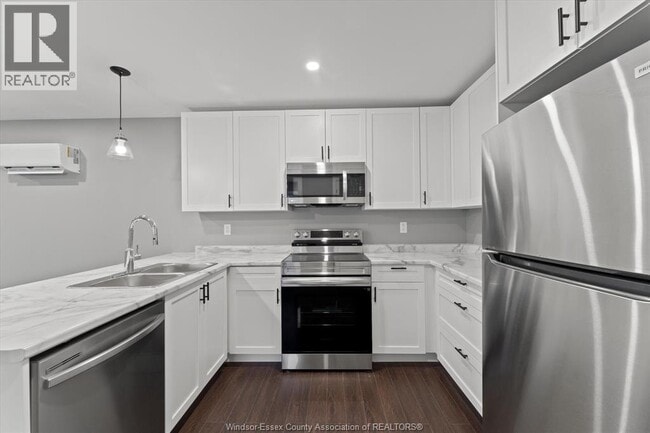 Photo - 1147 Hickory Rd
