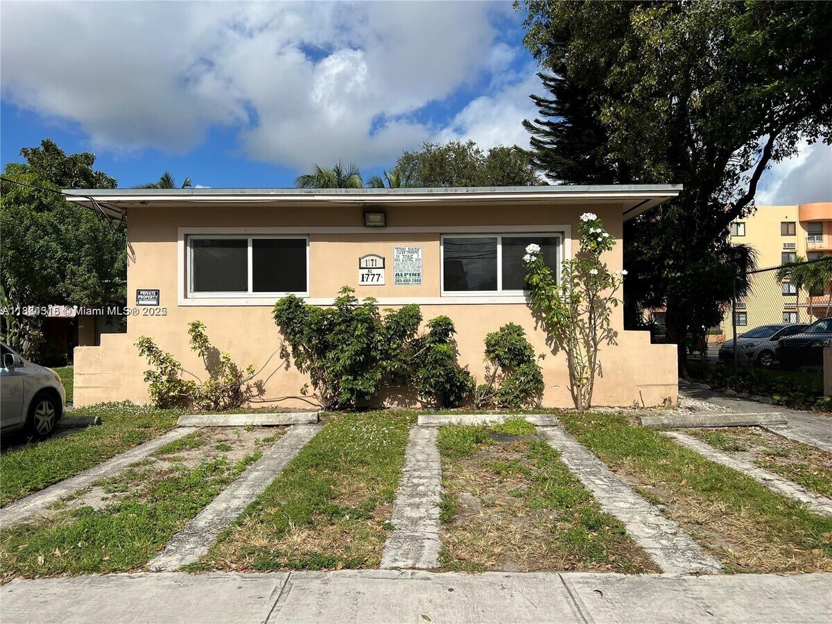 Photo - 1771 SW 5th St Casa