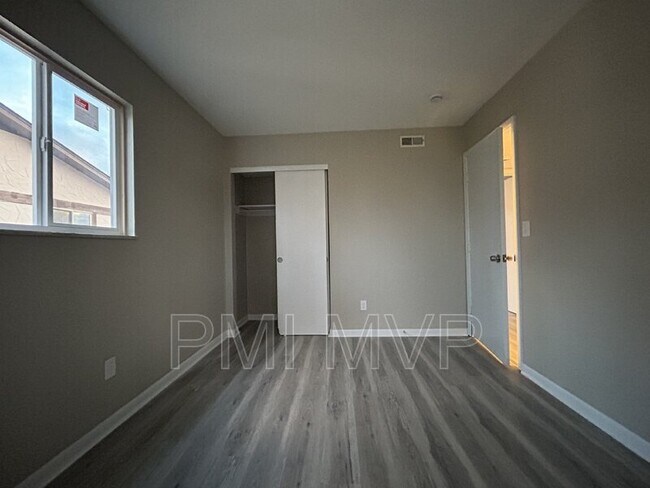 Photo - 834 Whitethorne Ave Unidad 834  C