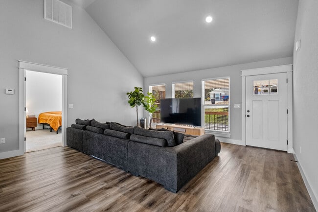 Photo - 17660 Timberlake Trail