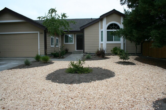 Photo - 205 East Sierra Avenue