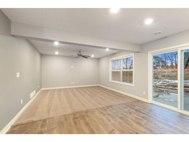 13946 Lupine Trail NE