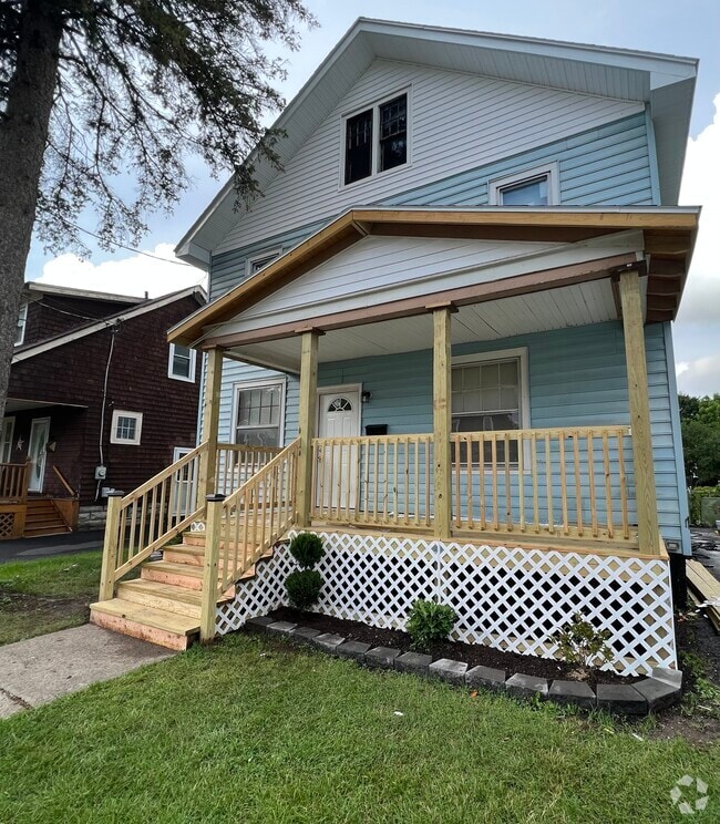 Building Photo - 104 Seward Ave Rental
