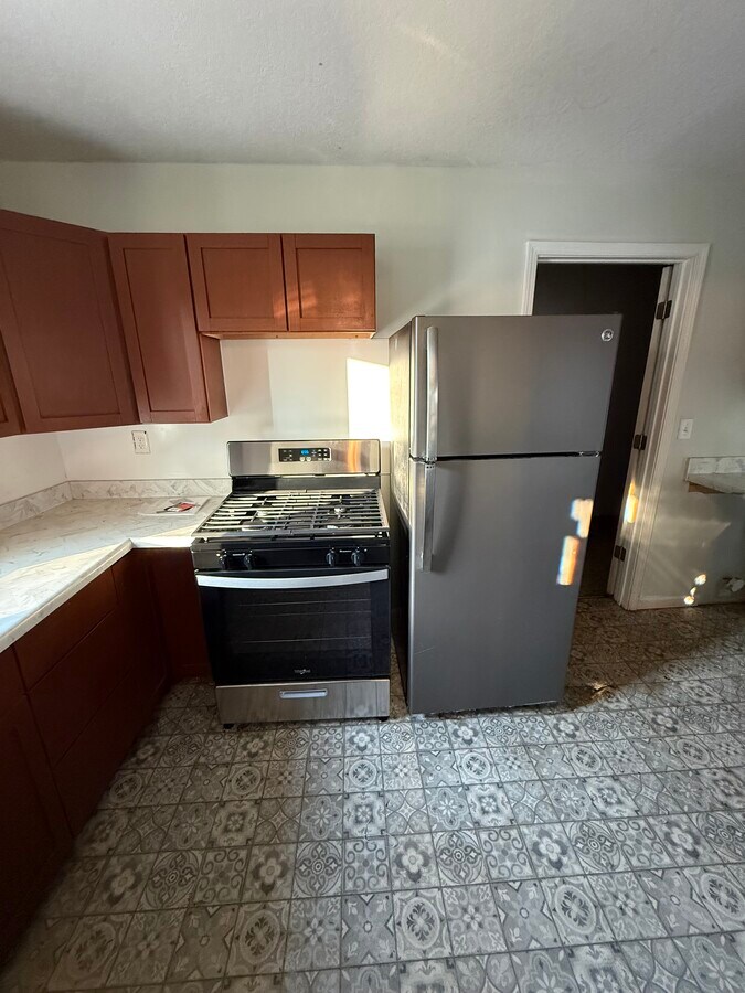 Photo - 1417 43rd St