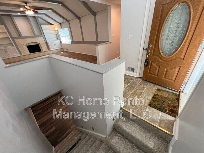 Photo - 714 NE Cedar St