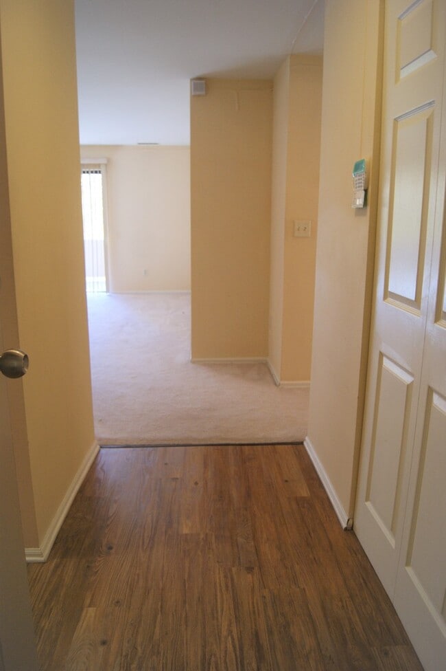 Photo - Charming 2 Bedroom/2 Bathroom Condo Unit i... Unit 205