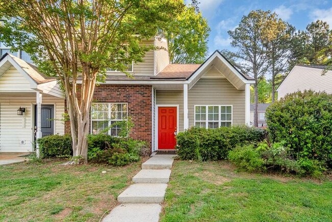 Building Photo - Hidden Gem in East Charlotte - 3 Bedrooms, Prime Location