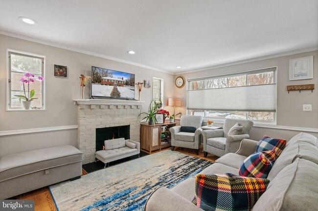 Photo - 3903 Whispering Ln