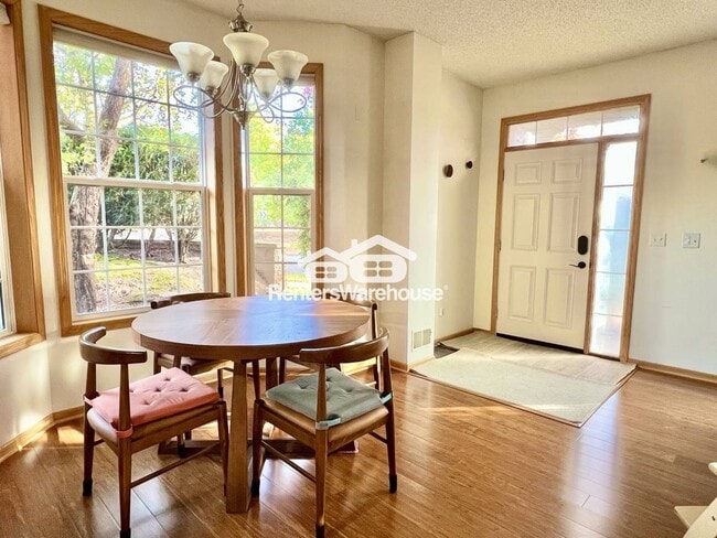 Photo - 3029 Hemingway Tr