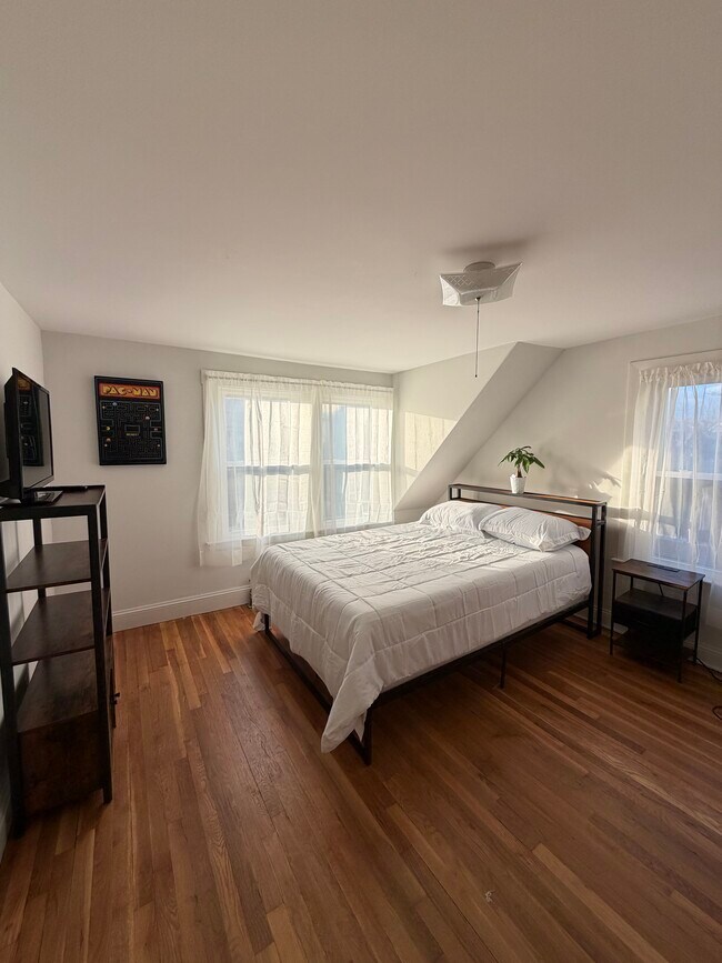 Photo - 104R Homes Ave